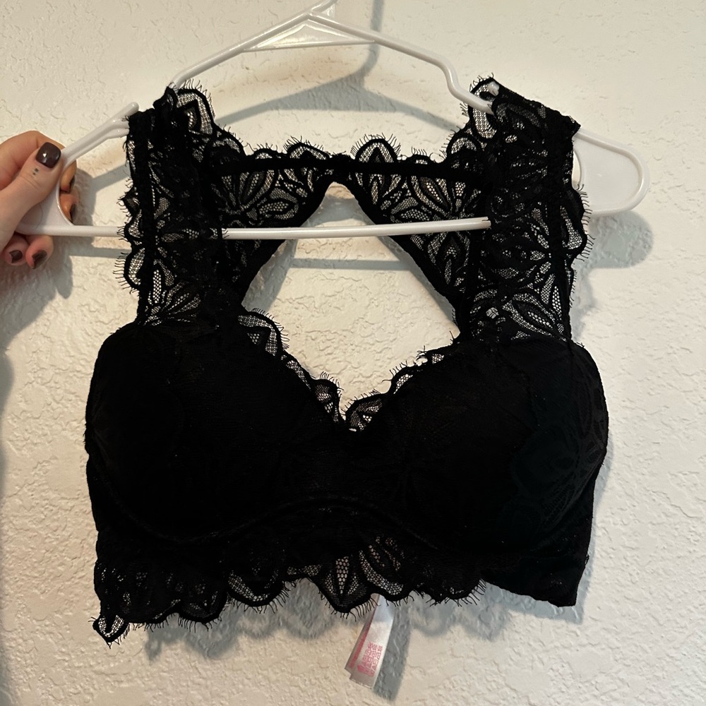 Victorias Secret PINK Black Floral Lace Bralette